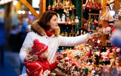 Tis the Season to Shine: Holiday Decor in Your Hometown Vendor Market Show Booth